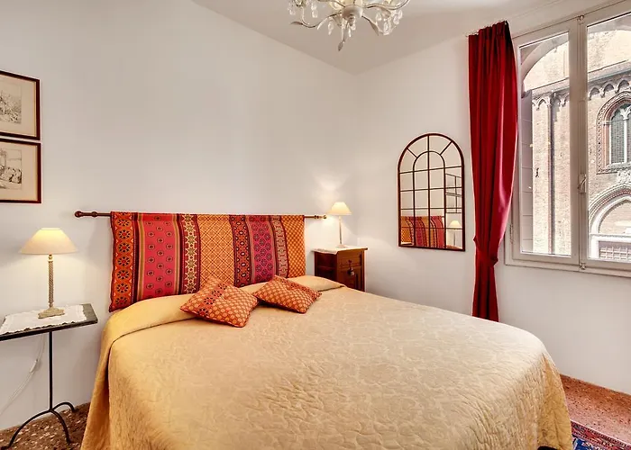 Ca' Badoer Frari Apartment